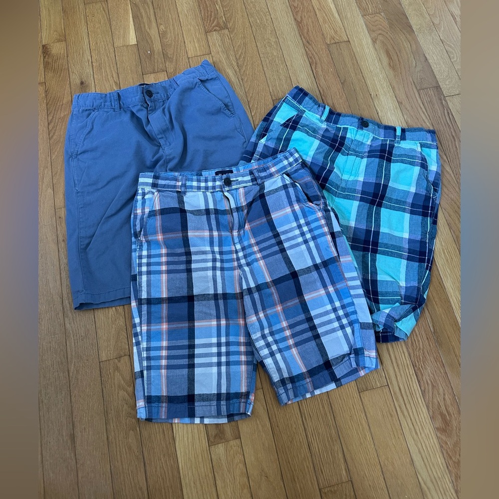 The Children's Place Boys Blue and Plaid Shorts Trio Size 16